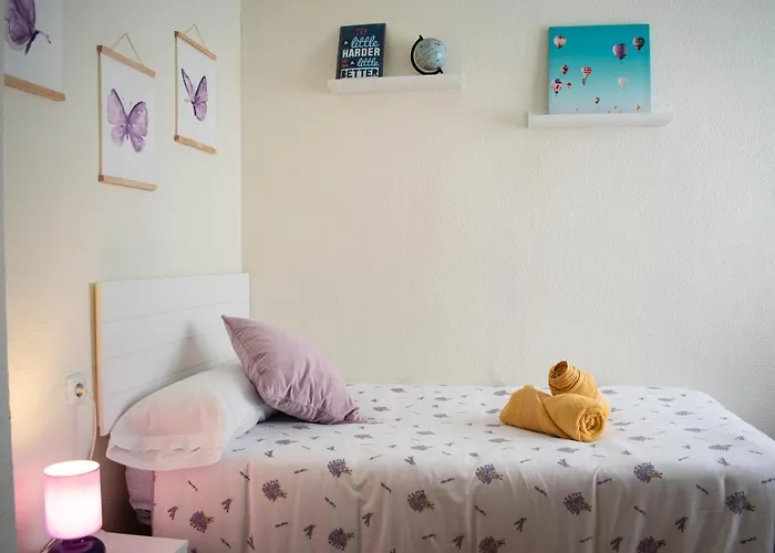 Entero, A 15 Minutos De Zona Centro Con Plaza De Aparcamiento Opcional * Córdoba