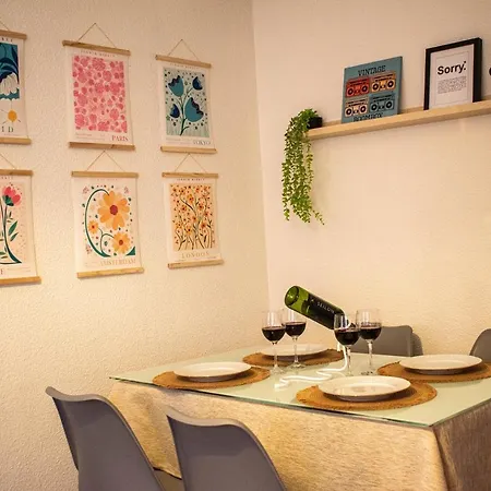 Entero, A 15 Minutos De Zona Centro Con Plaza De Aparcamiento Opcional Córdoba