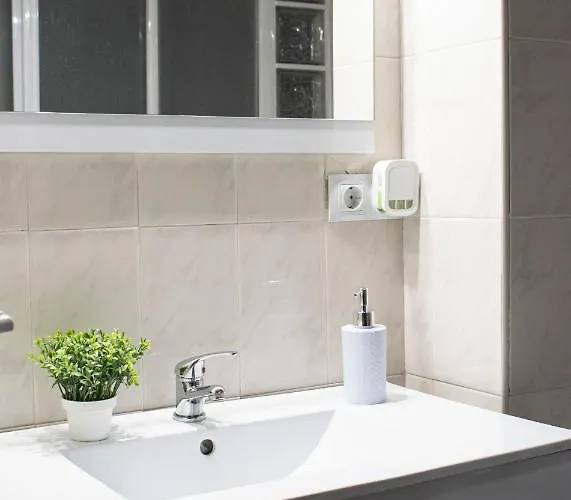 Entero, A 15 Minutos De Zona Centro Con Plaza De Aparcamiento Opcional アパート